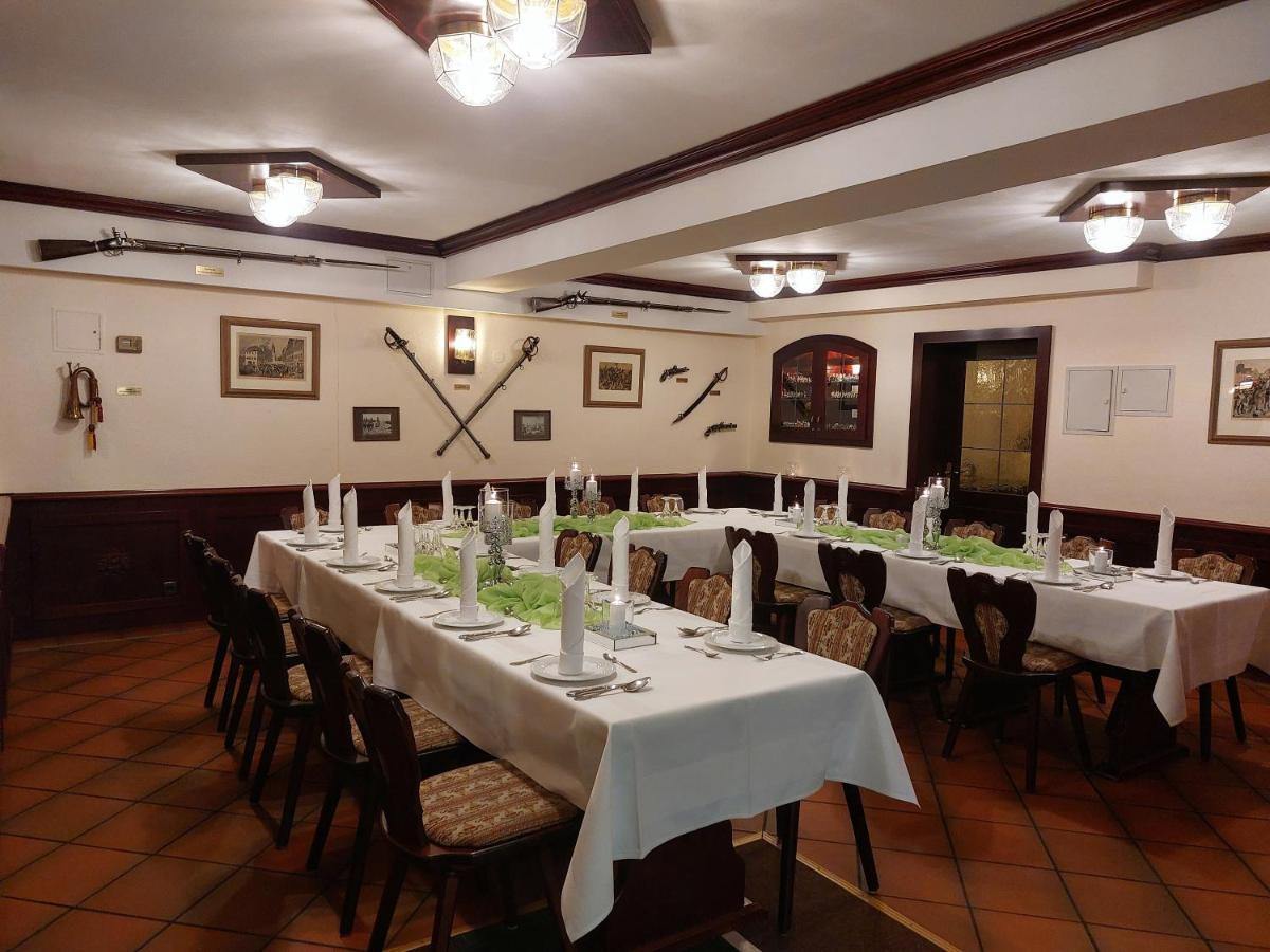 Hotel Weisse Taube Döbeln Eksteriør billede